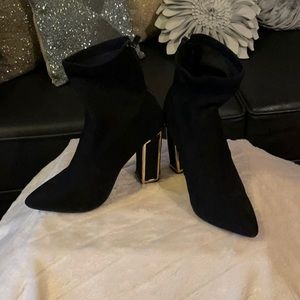 Bamboo illusion boots size 7